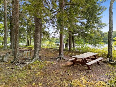 660 Sprague Road Waldoboro ME 04572