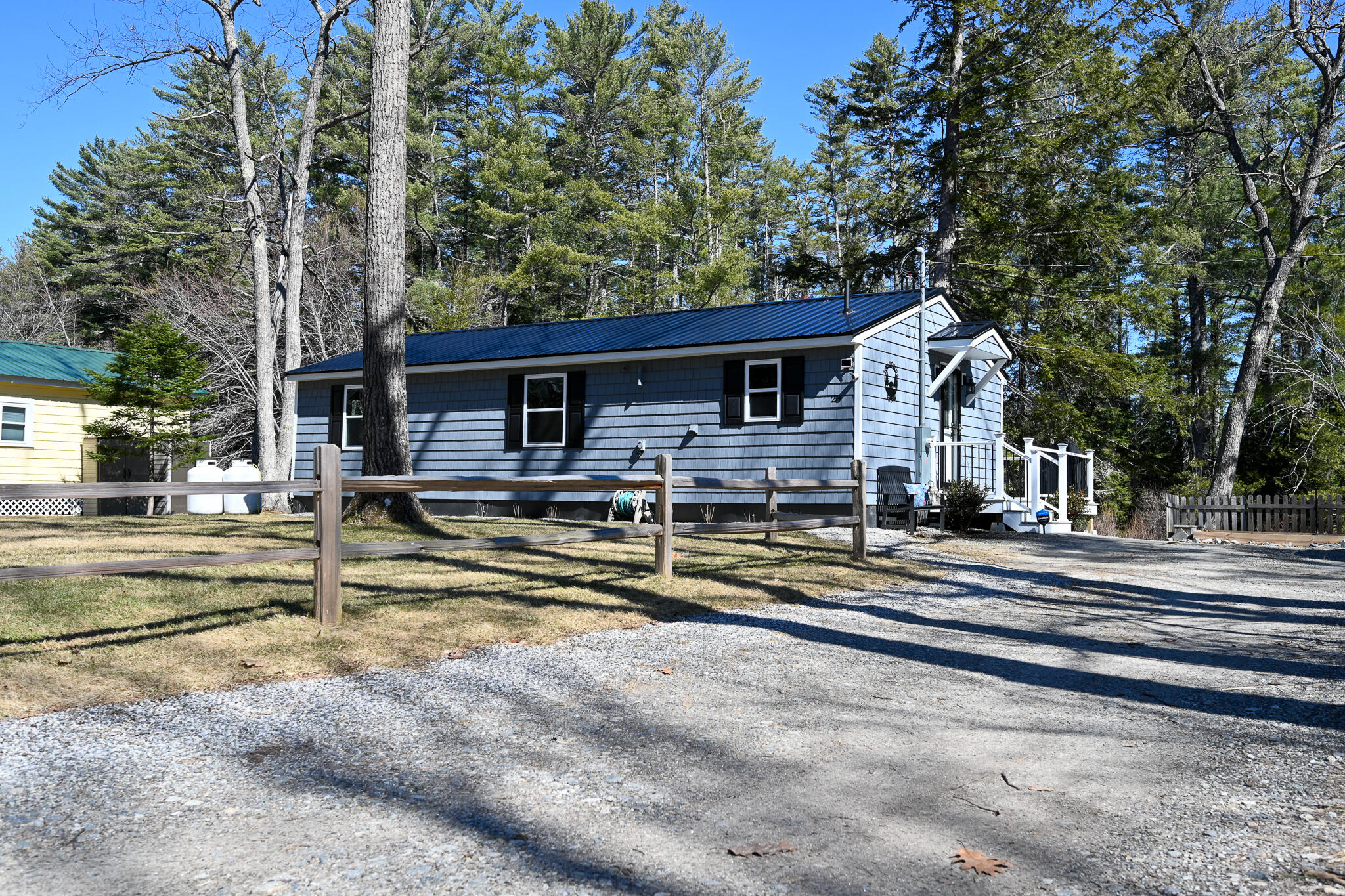 28 Dragon Back Road Naples ME 04055