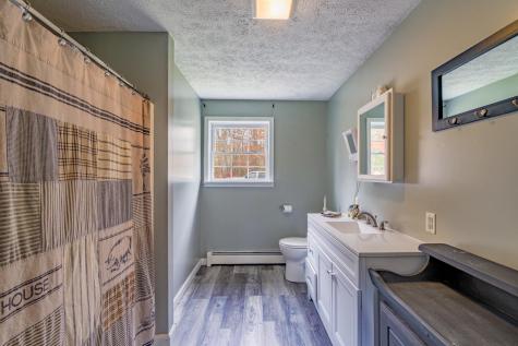 1008 Pinnacle Road Liberty ME 04949