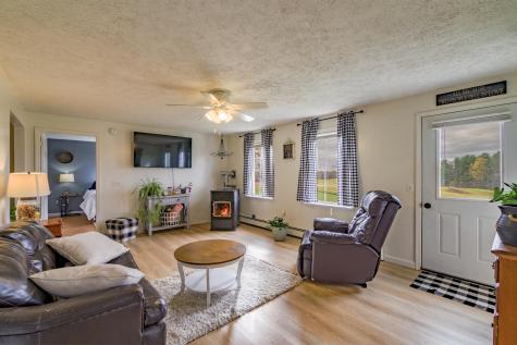 1008 Pinnacle Road Liberty ME 04949