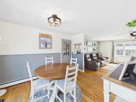 18 Booker Street Thomaston ME 04861