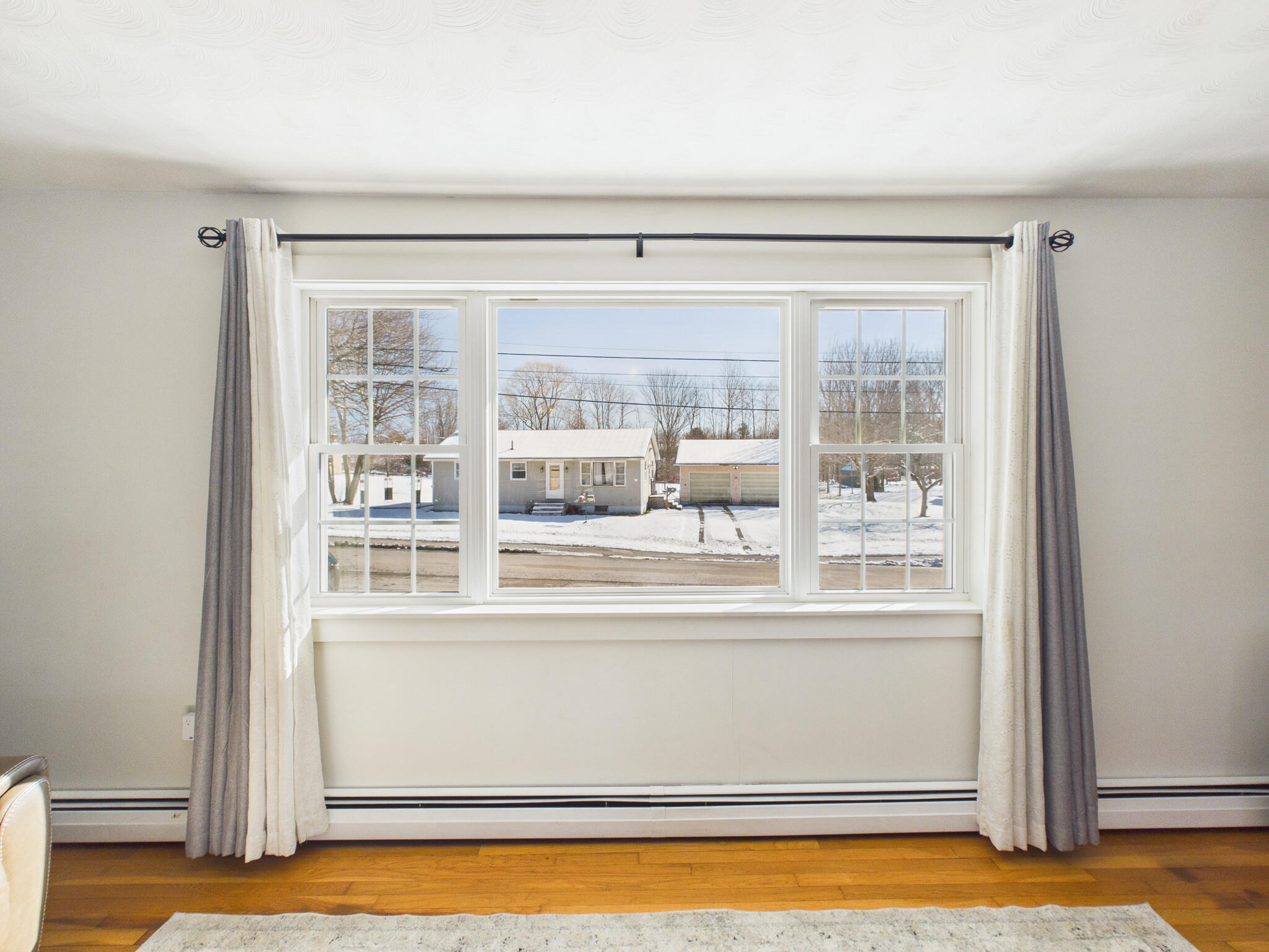 18 Booker Street Thomaston ME 04861