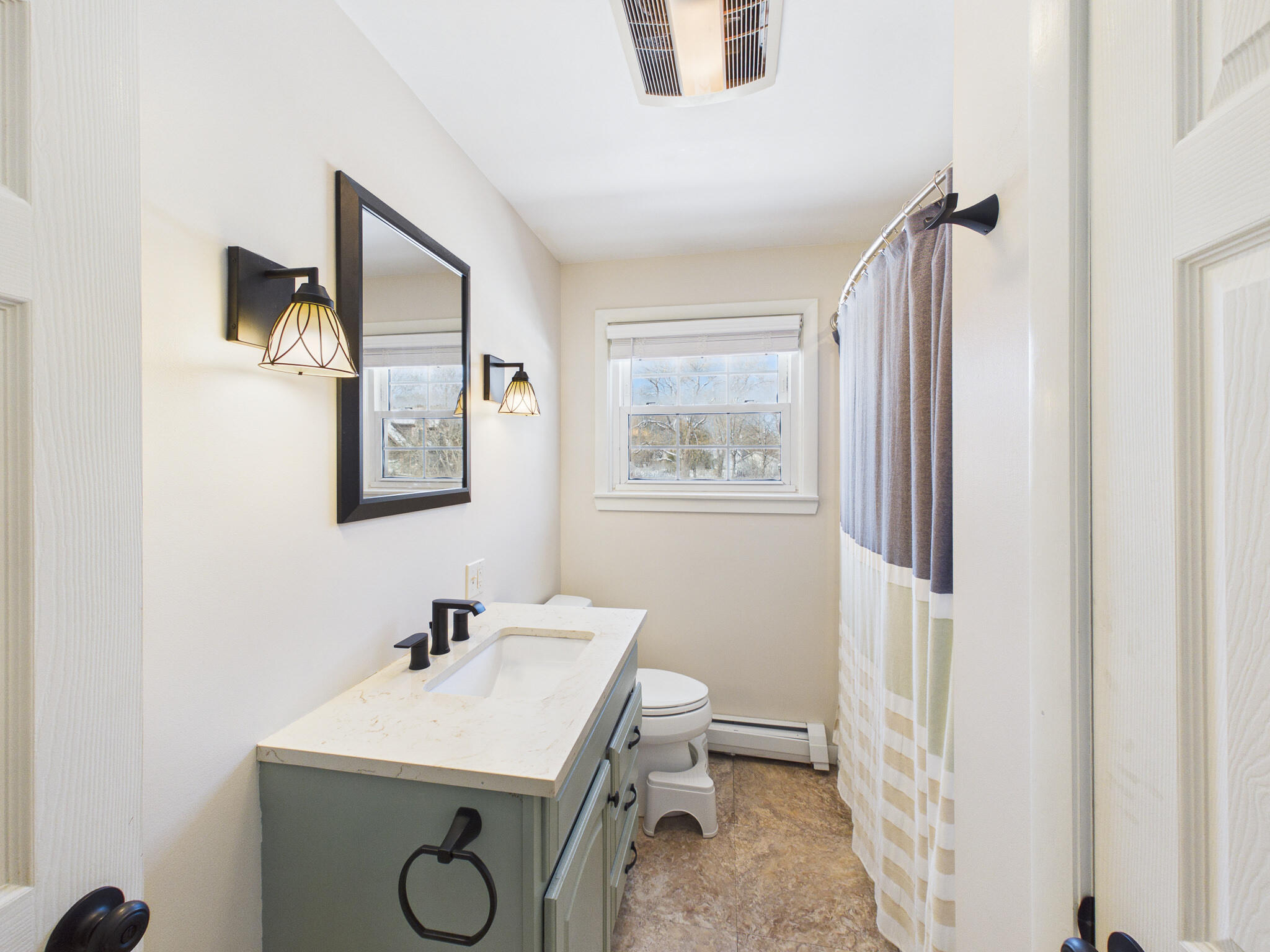 18 Booker Street Thomaston ME 04861