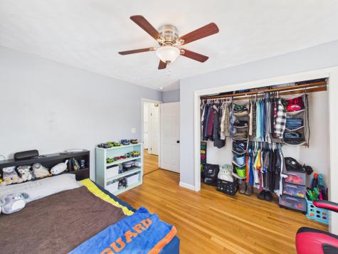 18 Booker Street Thomaston ME 04861