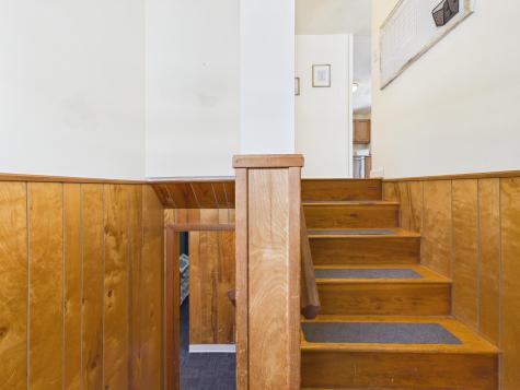 18 Booker Street Thomaston ME 04861