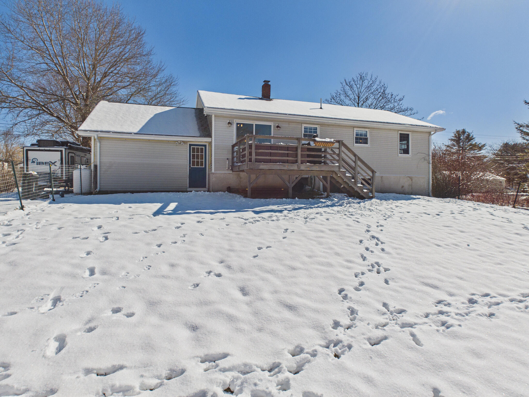 18 Booker Street Thomaston ME 04861