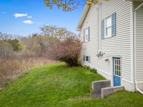 18 Booker Street Thomaston ME 04861