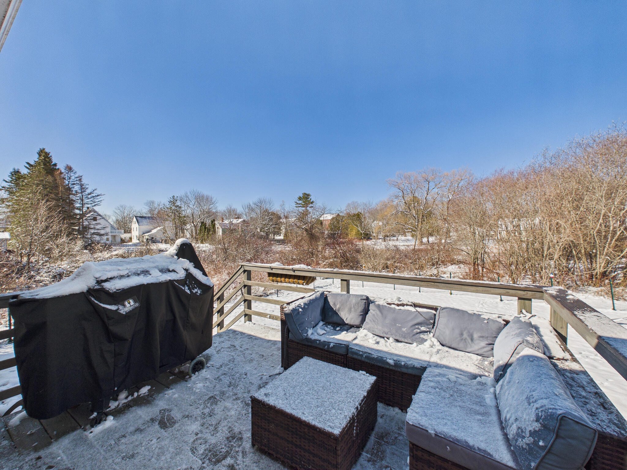 18 Booker Street Thomaston ME 04861