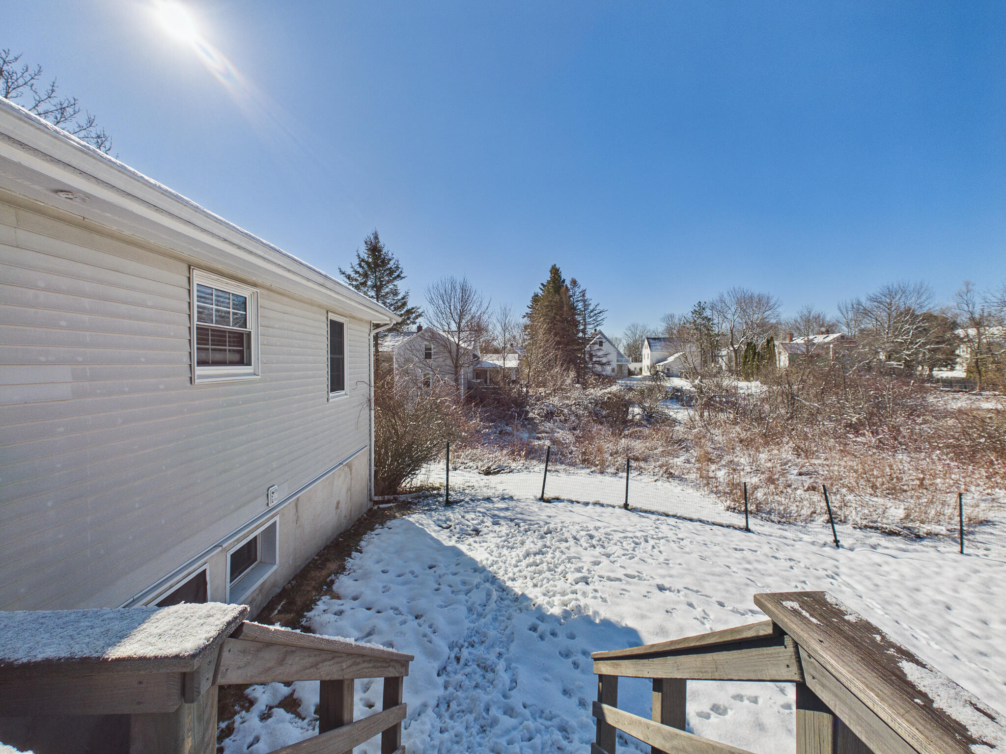 18 Booker Street Thomaston ME 04861