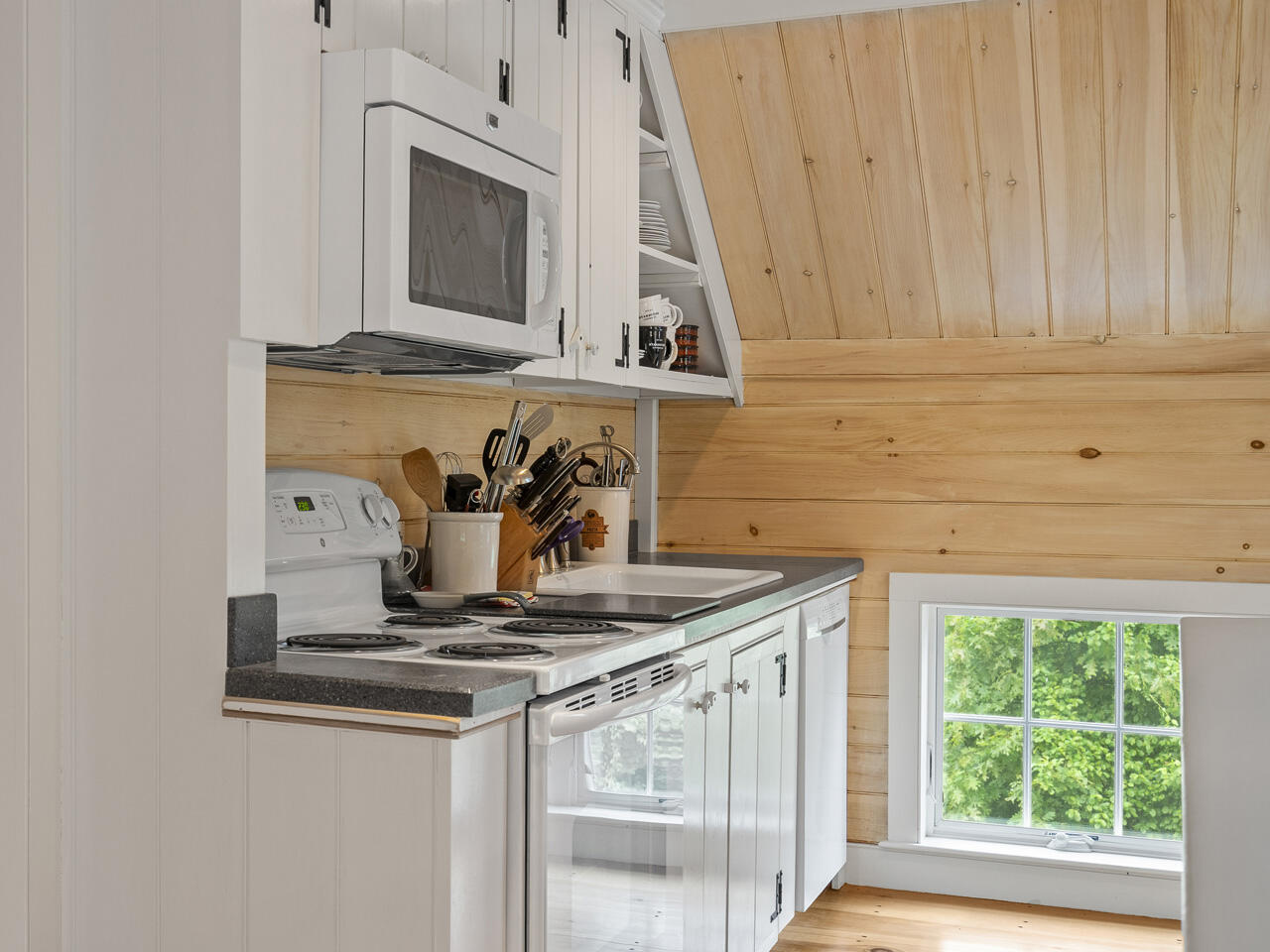 2593 Bristol Road Bristol ME 04554