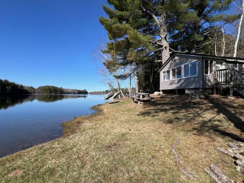 35 Swan Lane Dexter ME 04930