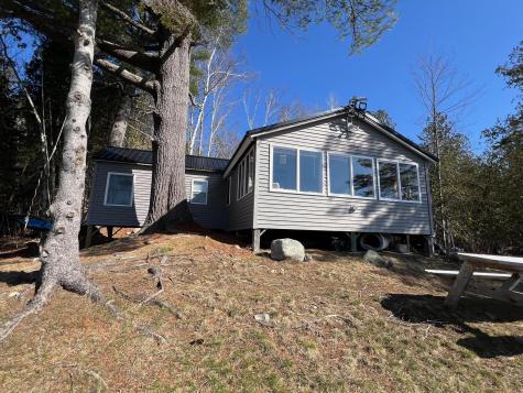 35 Swan Lane Dexter ME 04930