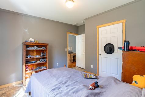 27 Ahonen Road Otisfield ME 04270