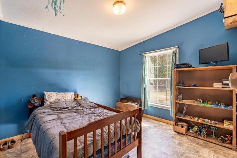 27 Ahonen Road Otisfield ME 04270