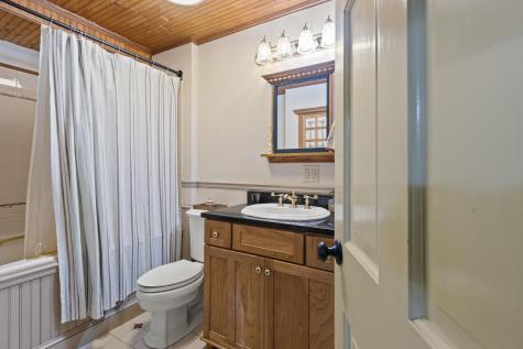 40 Mahlon Avenue Gorham ME 04038