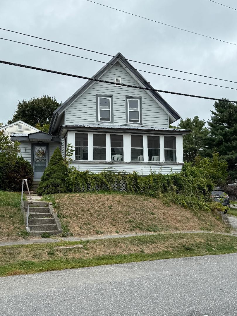 18 Oxford Street Augusta ME 04330