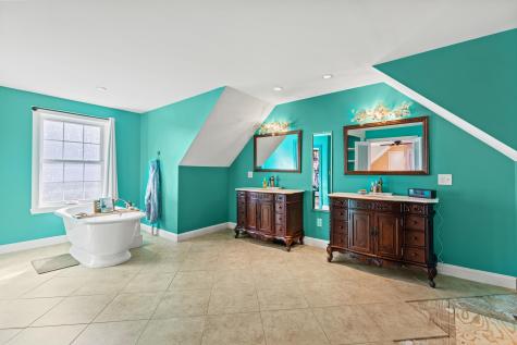 141 Thompson Road Kennebunk ME 04043