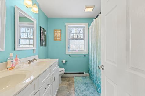 141 Thompson Road Kennebunk ME 04043