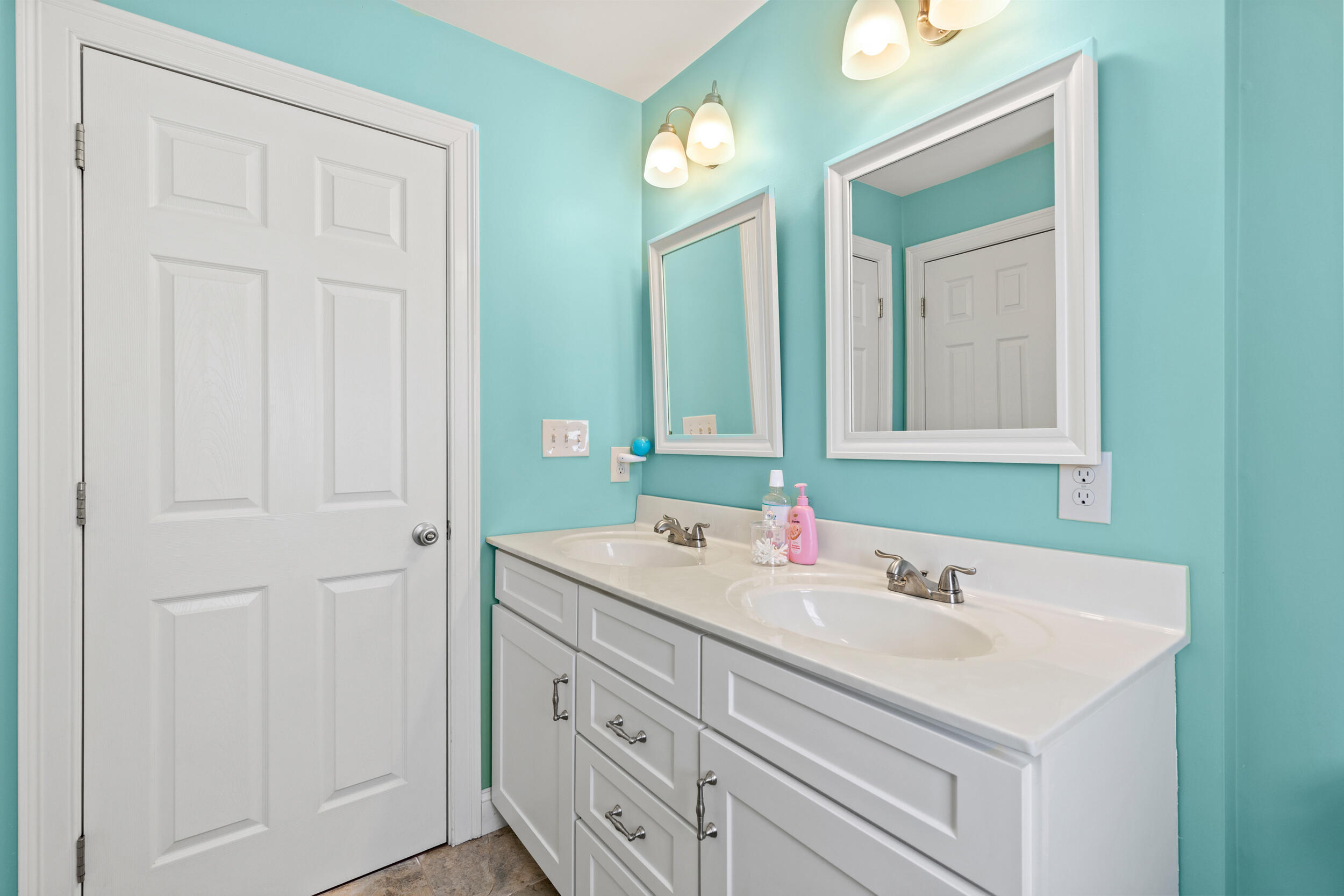 141 Thompson Road Kennebunk ME 04043