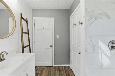 21 Knox Brothers Avenue Searsport ME 04974