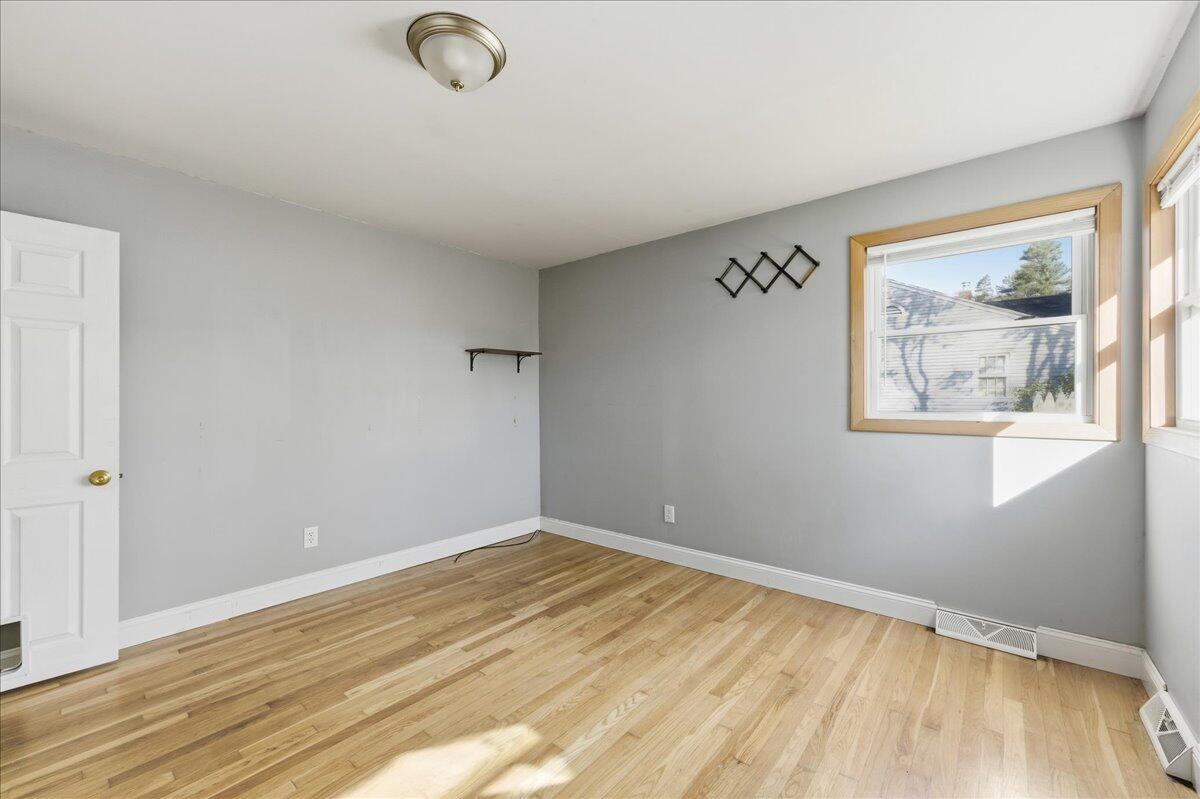 21 Knox Brothers Avenue Searsport ME 04974