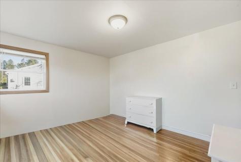 21 Knox Brothers Avenue Searsport ME 04974