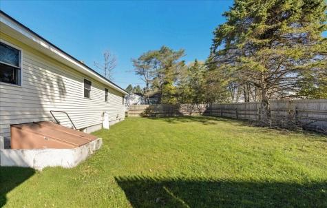 21 Knox Brothers Avenue Searsport ME 04974