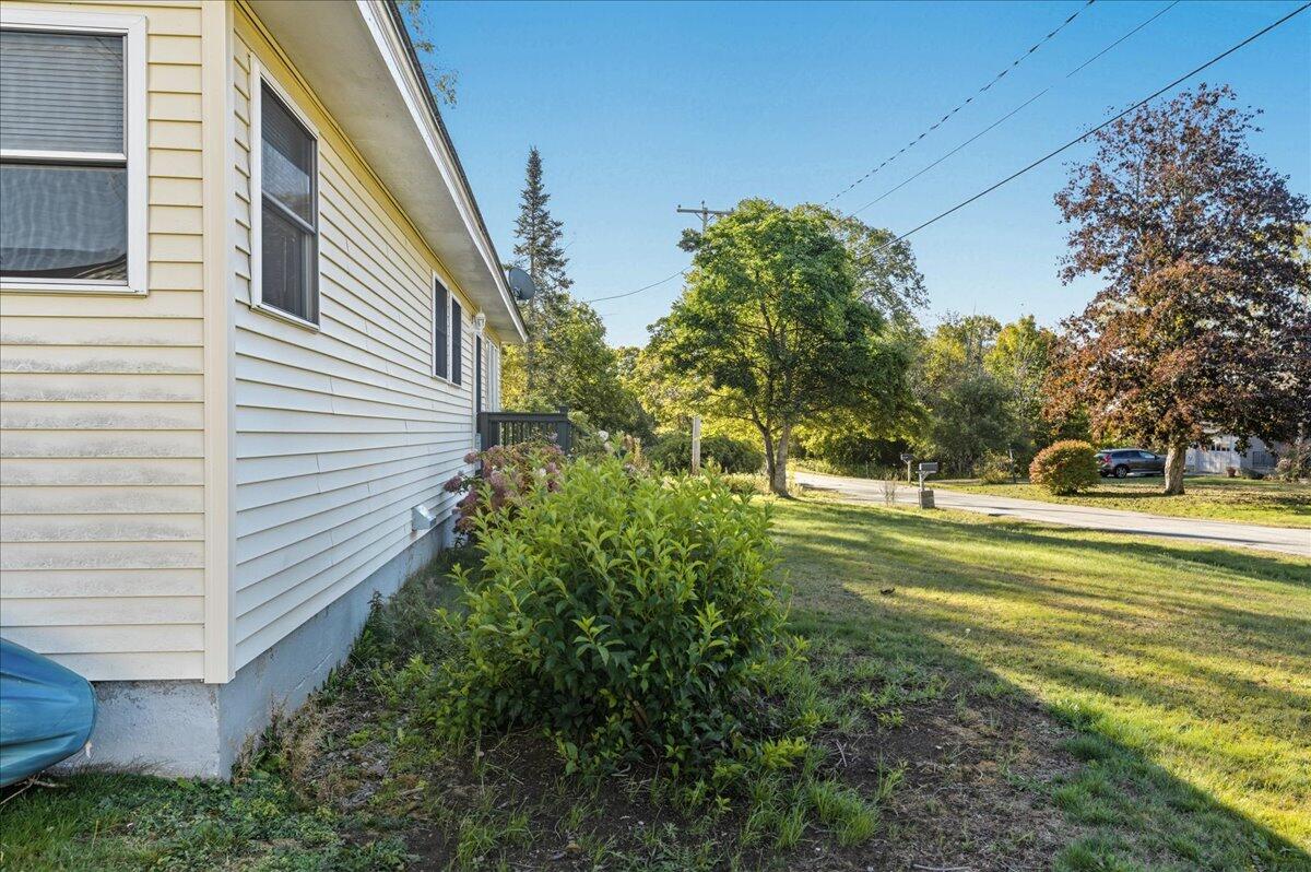 21 Knox Brothers Avenue Searsport ME 04974