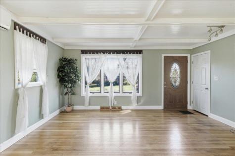 21 Knox Brothers Avenue Searsport ME 04974