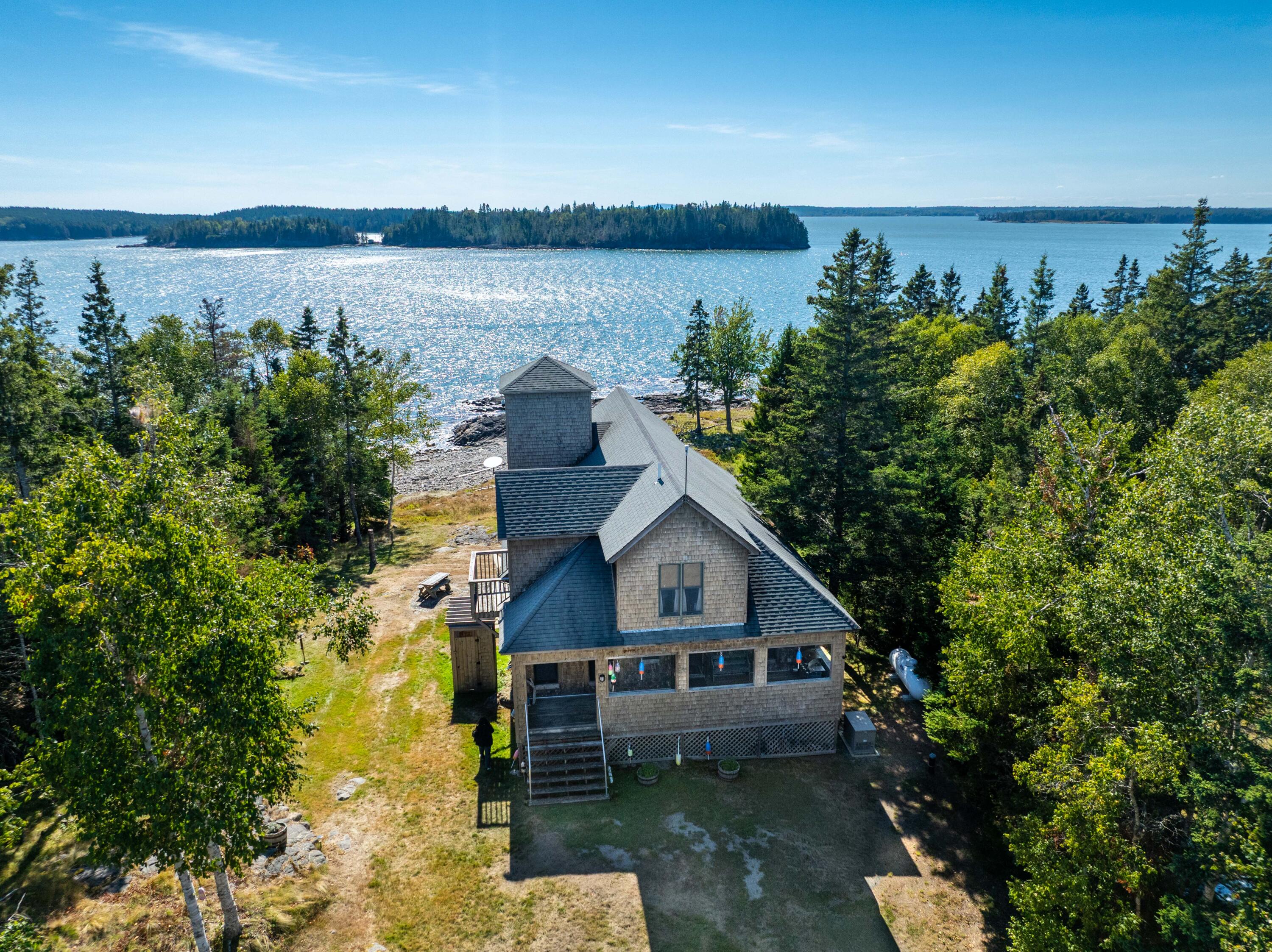 25 Hotel Cove Road Harrington ME 04643