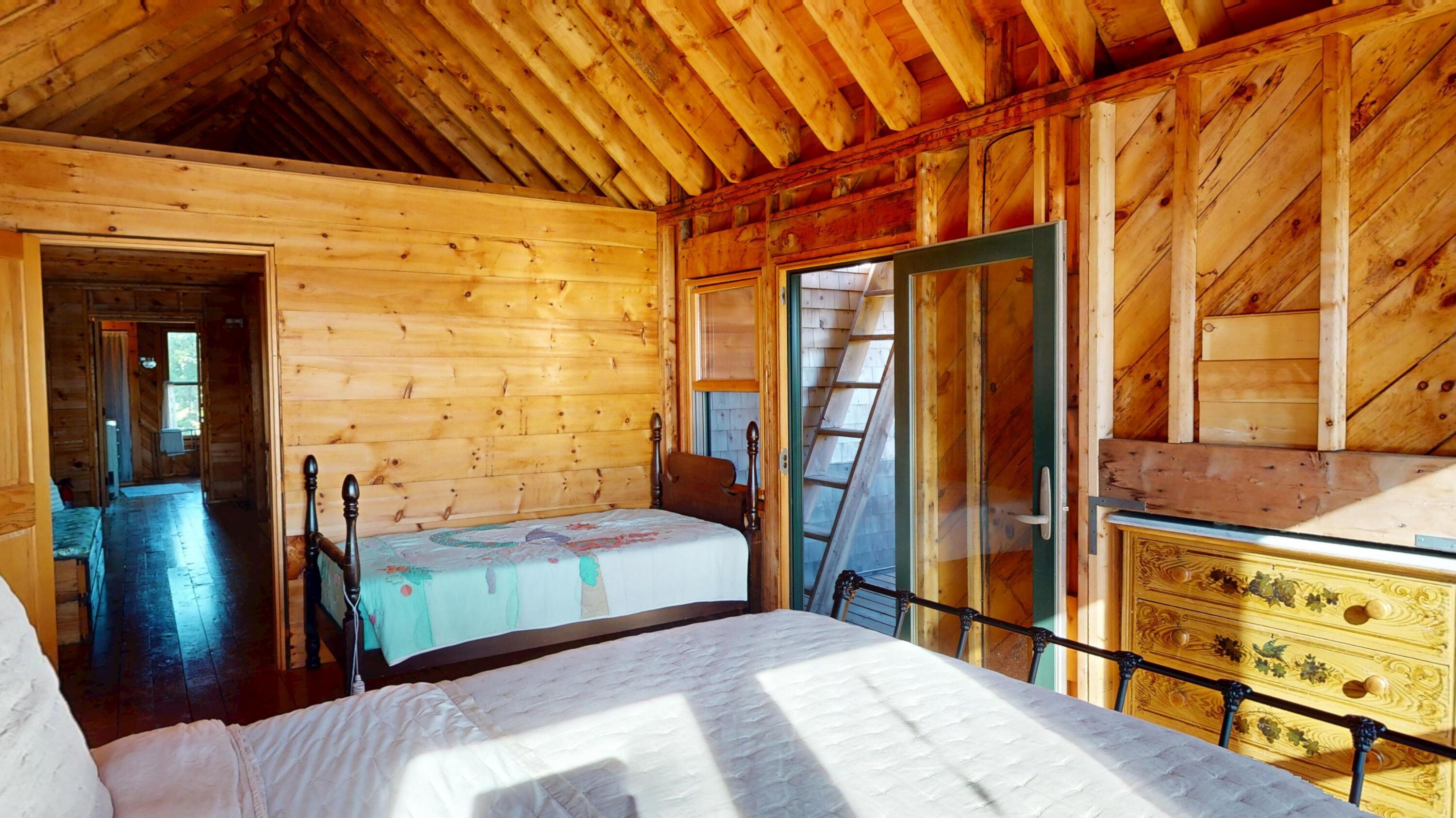 25 Hotel Cove Road Harrington ME 04643