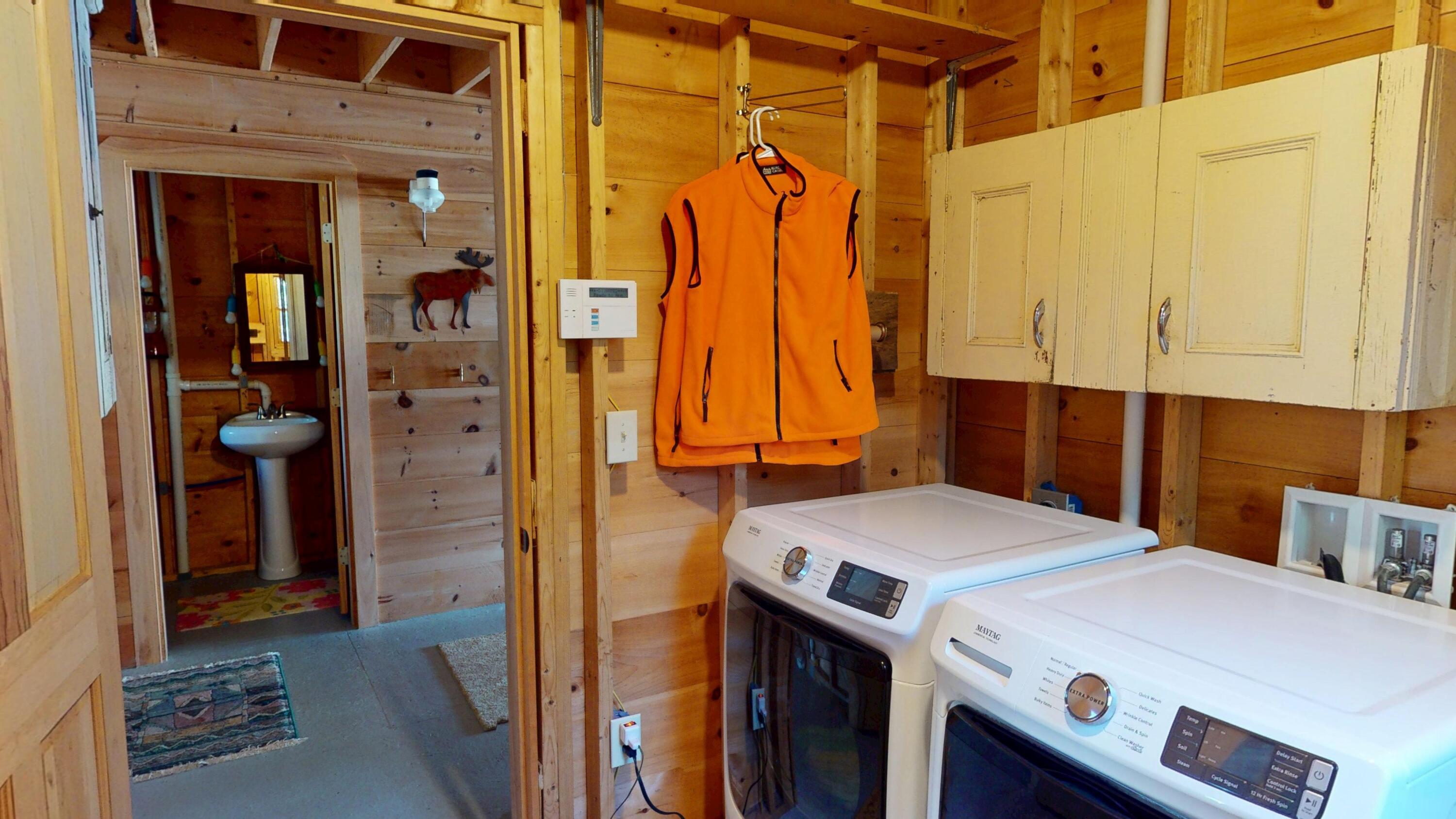 25 Hotel Cove Road Harrington ME 04643