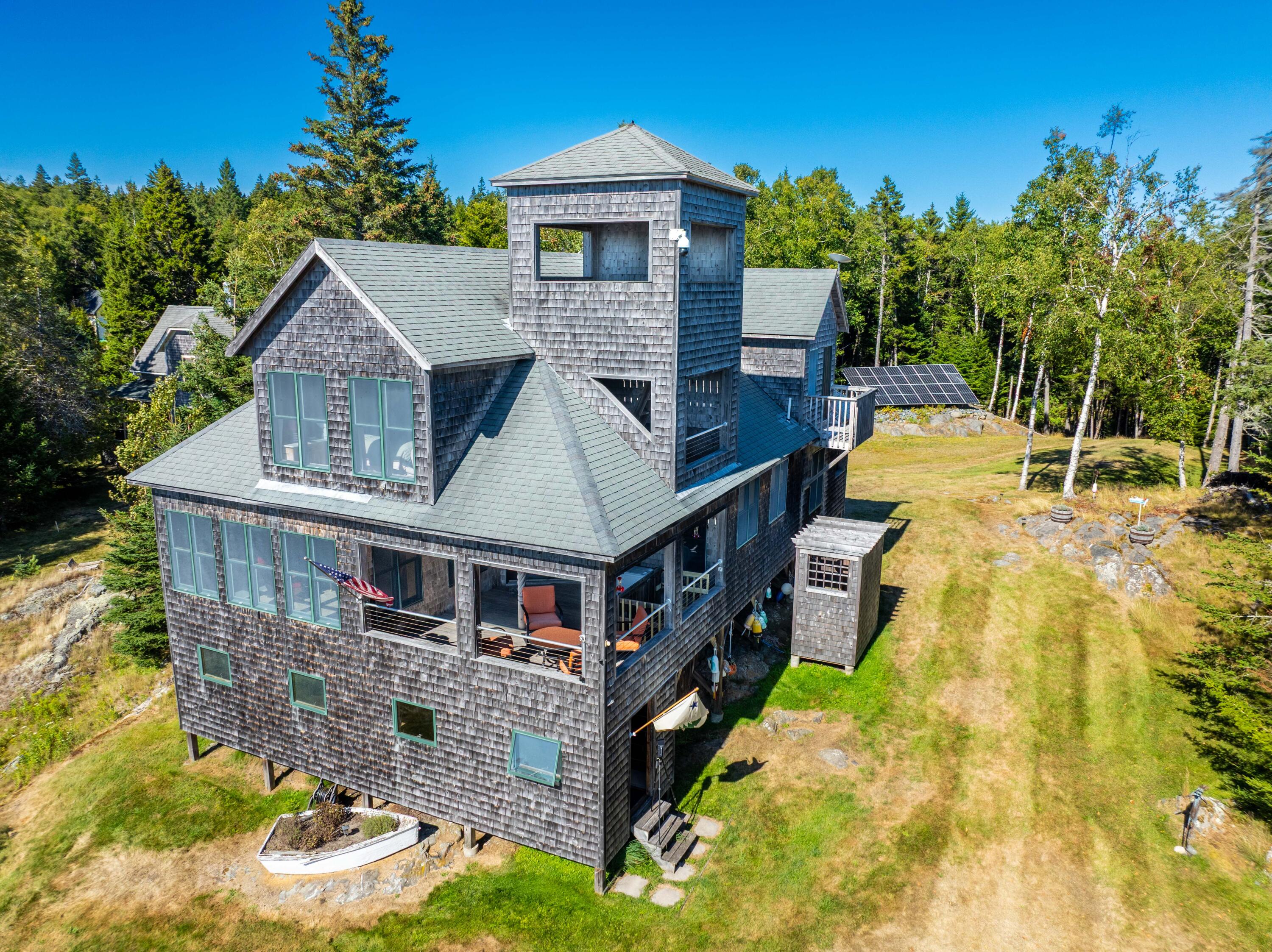 25 Hotel Cove Road Harrington ME 04643