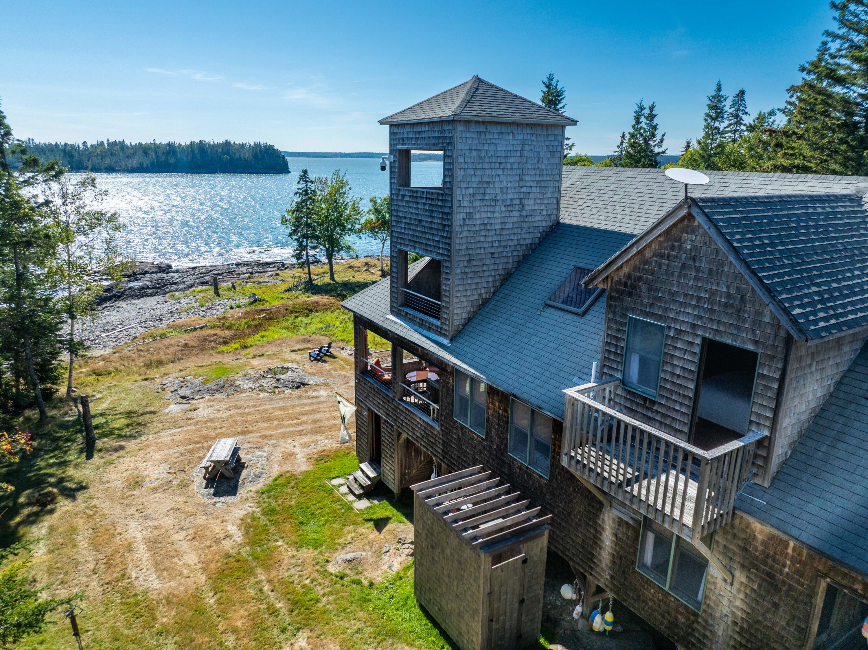 25 Hotel Cove Road Harrington ME 04643