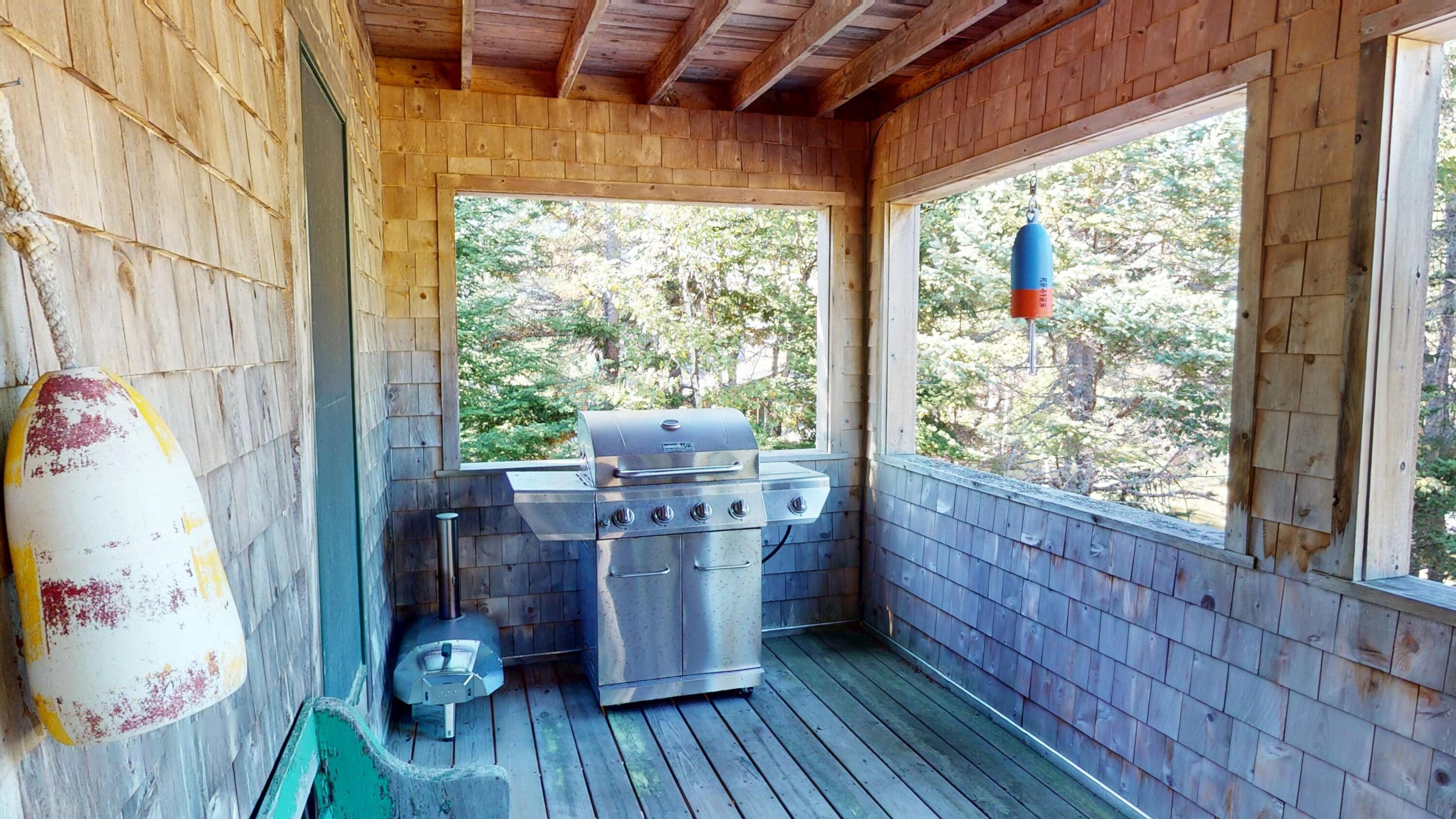 25 Hotel Cove Road Harrington ME 04643