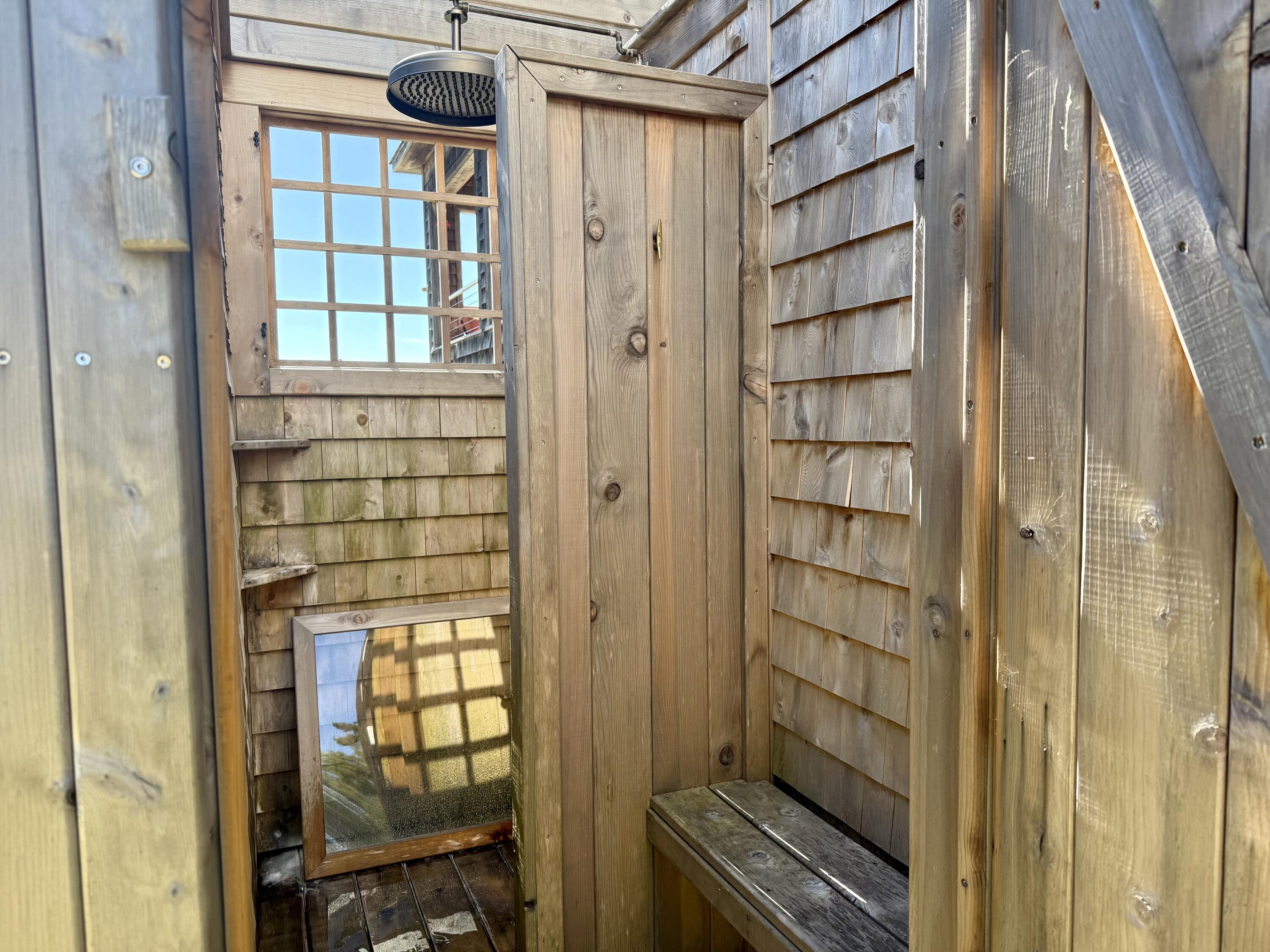 25 Hotel Cove Road Harrington ME 04643