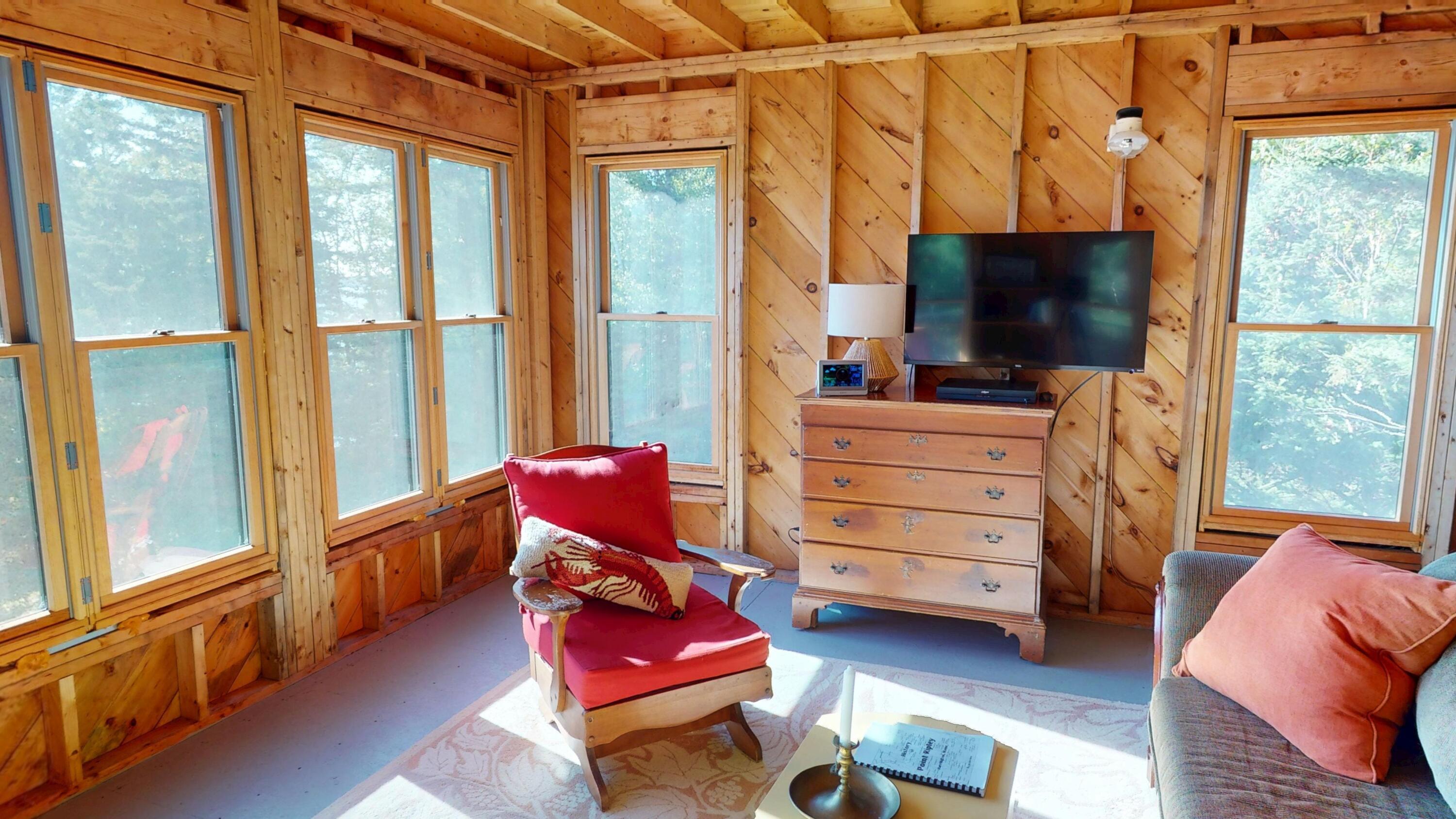 25 Hotel Cove Road Harrington ME 04643