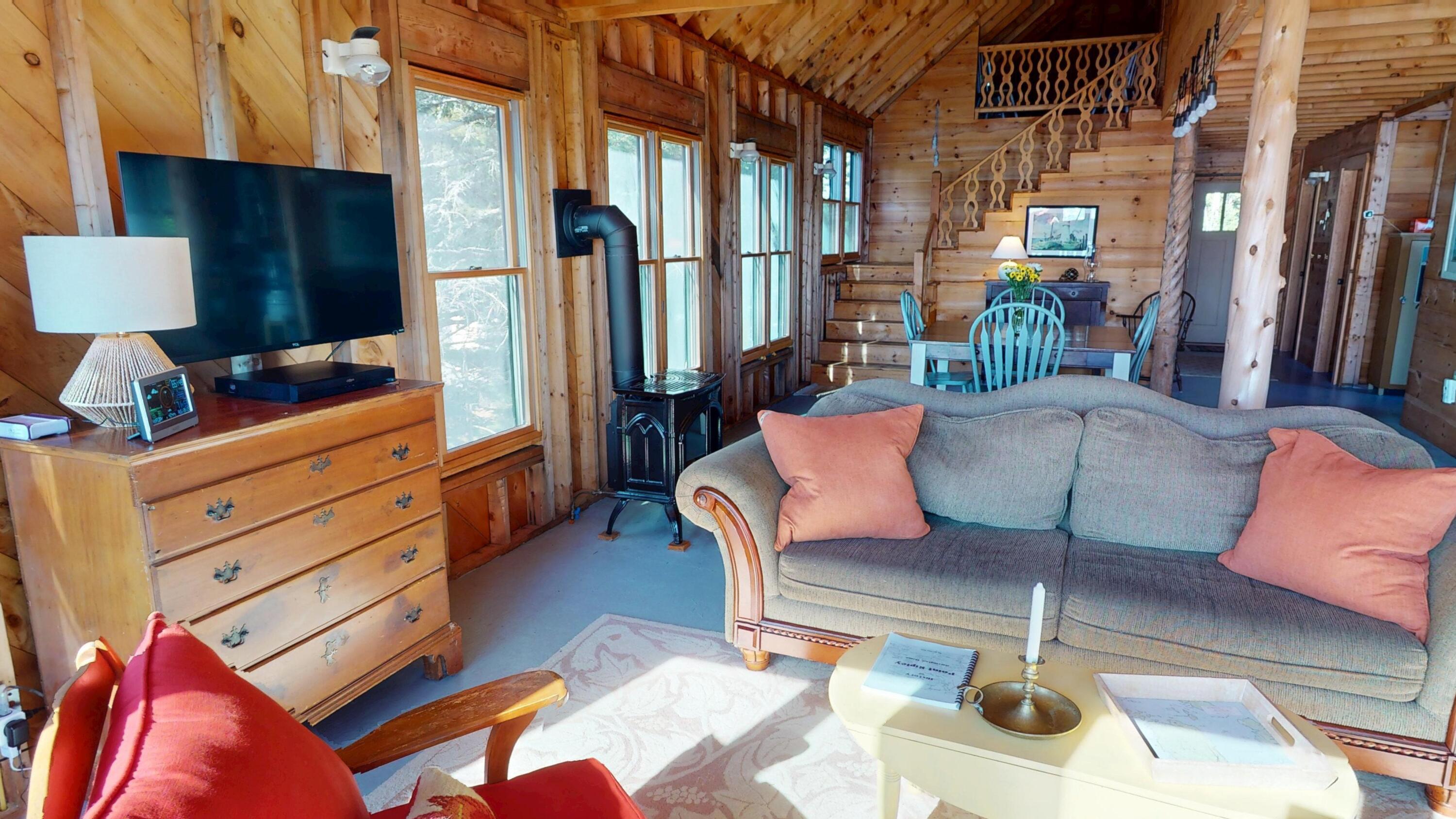 25 Hotel Cove Road Harrington ME 04643