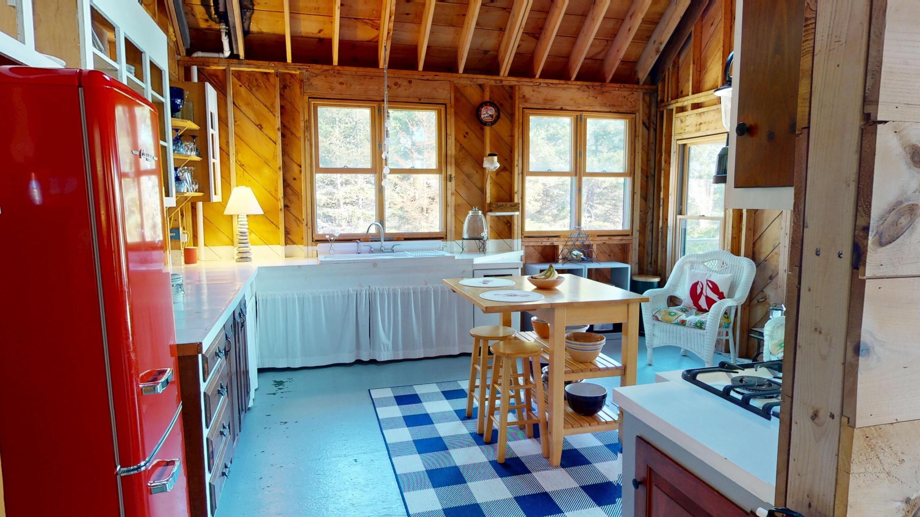 25 Hotel Cove Road Harrington ME 04643