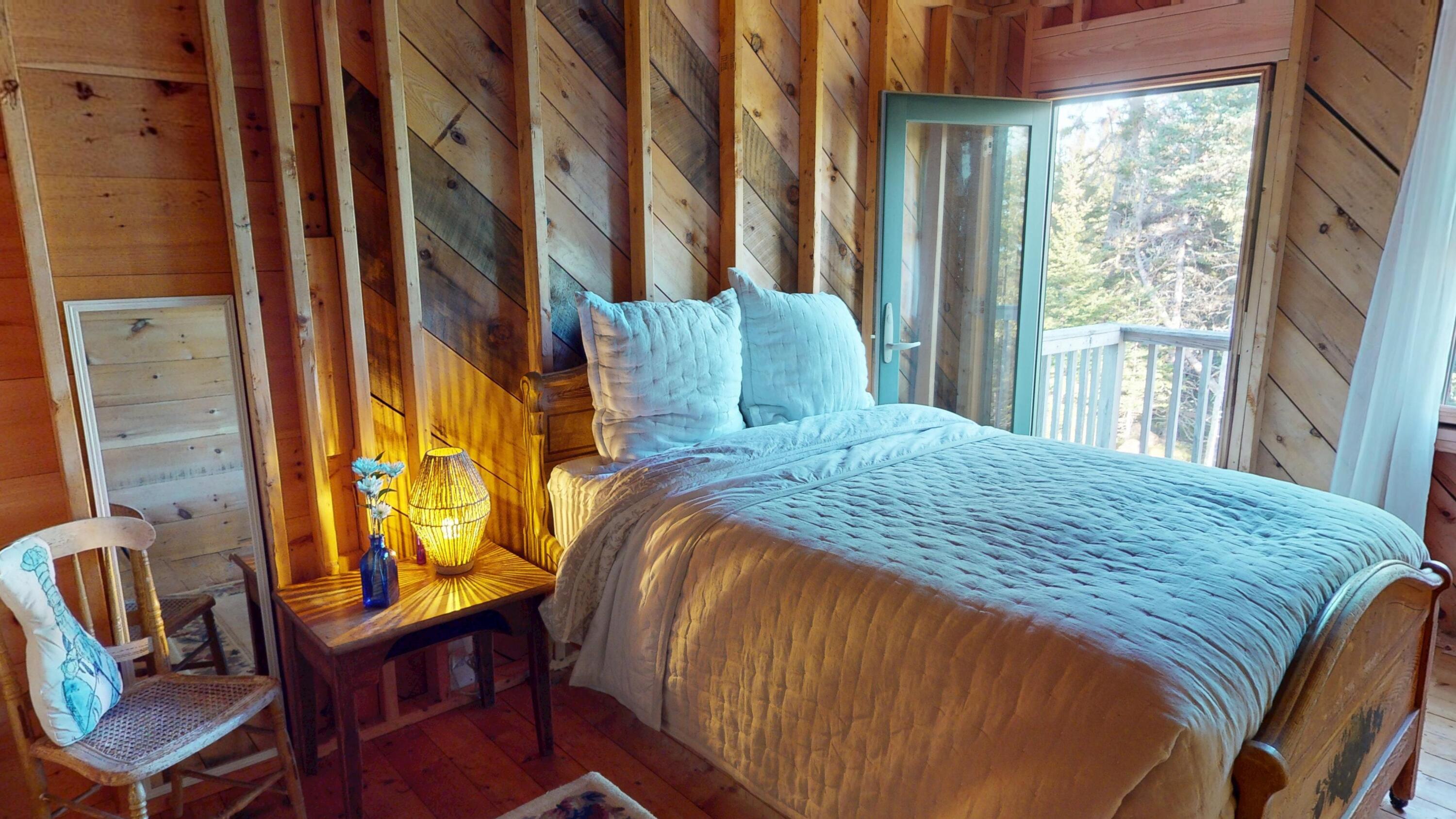 25 Hotel Cove Road Harrington ME 04643