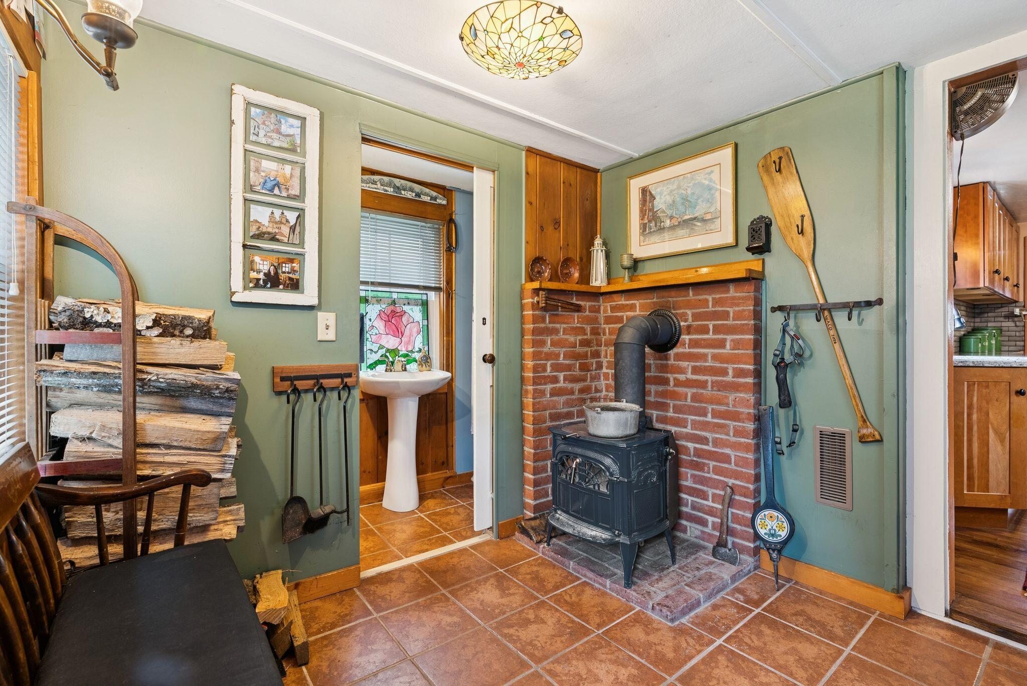 12 Sea Street Boothbay Harbor ME 04538