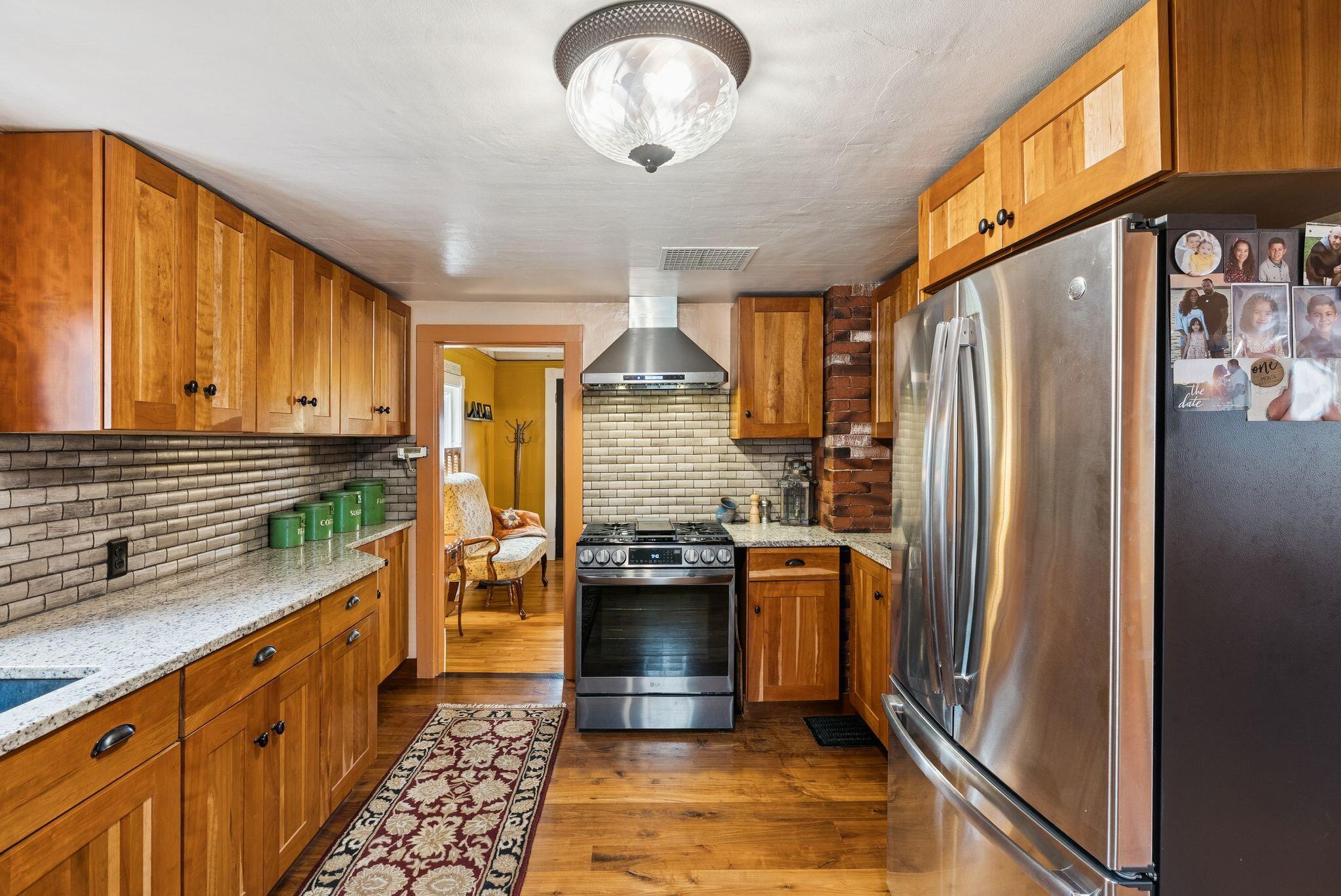 12 Sea Street Boothbay Harbor ME 04538