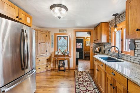 12 Sea Street Boothbay Harbor ME 04538