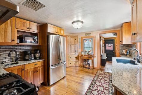 12 Sea Street Boothbay Harbor ME 04538