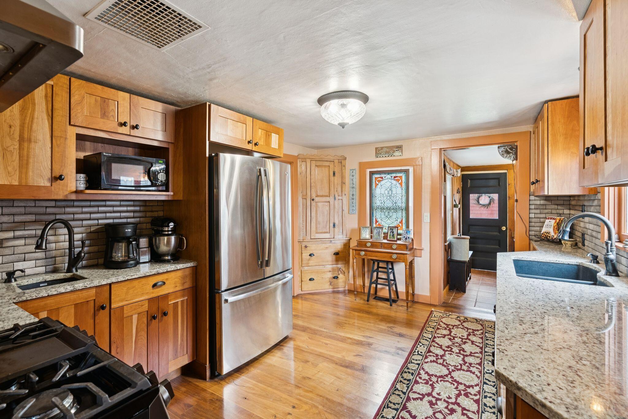 12 Sea Street Boothbay Harbor ME 04538