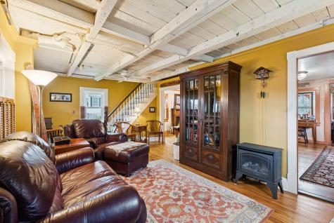 12 Sea Street Boothbay Harbor ME 04538