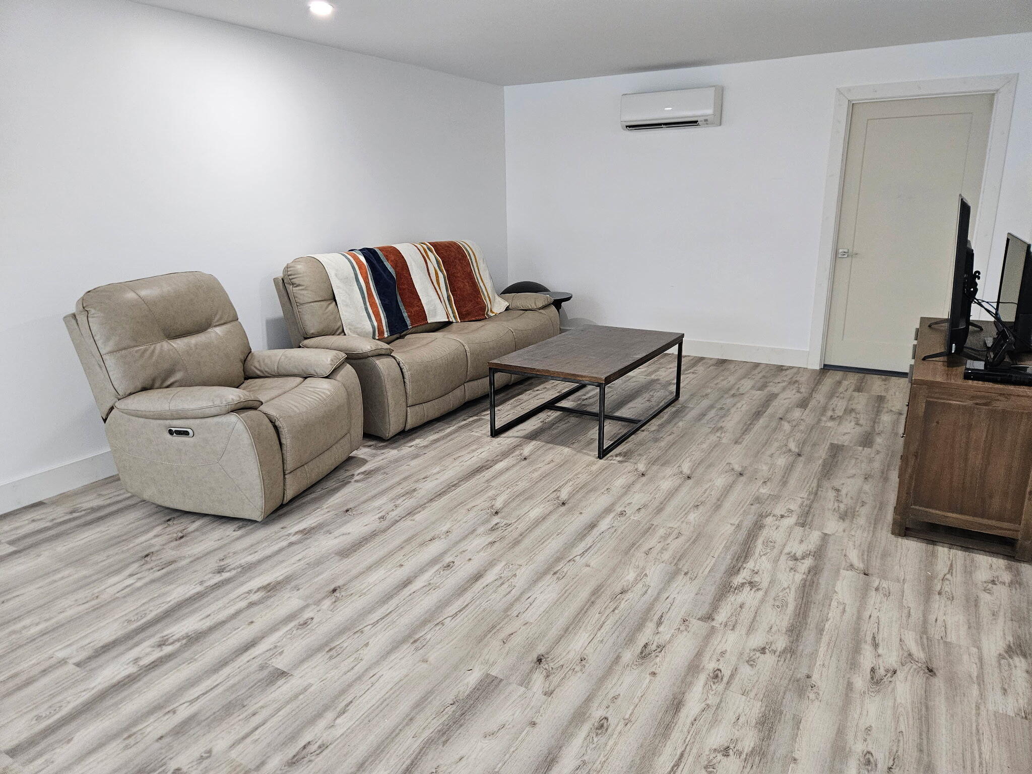 47 Cove Road Lincoln ME 04457