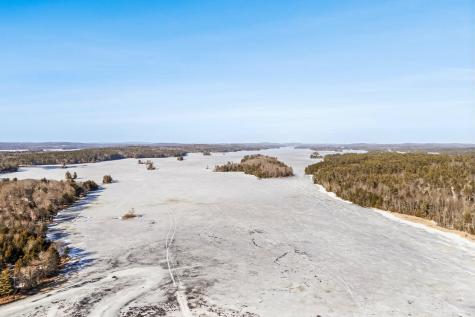 12 Cattail Lane Monmouth ME 04259