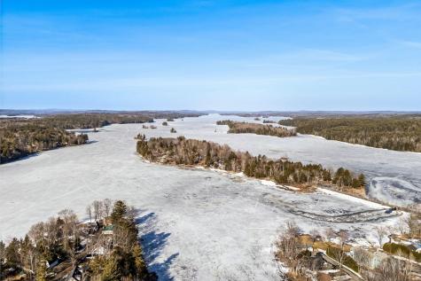 12 Cattail Lane Monmouth ME 04259