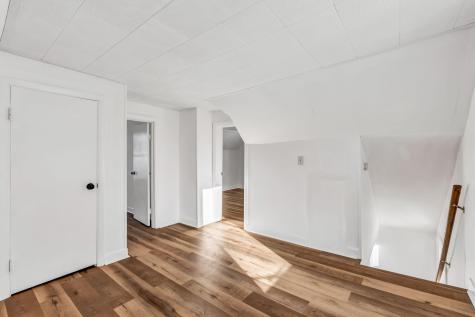 22 Pine Street Milford ME 04461